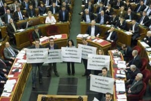 The voting of the modified Fourth Amendment of the Basic Law in Hungary