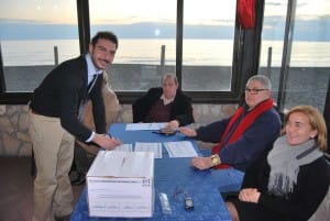 Il segretario del Pd di Ladispoli Luca Caroselli (a sinistra)