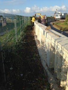 LUNGOMURO - ABBATTIMENTO - UOMINI AL LAVORO - 24  LUGLIO  2014