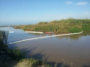 Il kerosene nel fiume