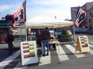 Il banchetto di Forza Nuova nella piazza centrale di Cerveteri richiesto dal segretario Pd