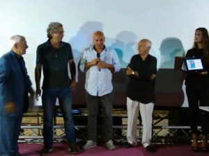da sn Ernesto Nicosia, il produttore Lucio Gaudino, Matteo Andriolli e Vittorio Giacci.