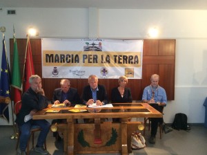 foto marcia per la terra