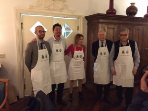 12181761_10207932141571275_1057484804_n