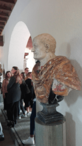 statua-interni-posta-vecchia