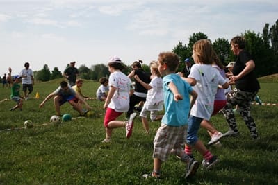 bambini-centro-estivo-parco-urbano