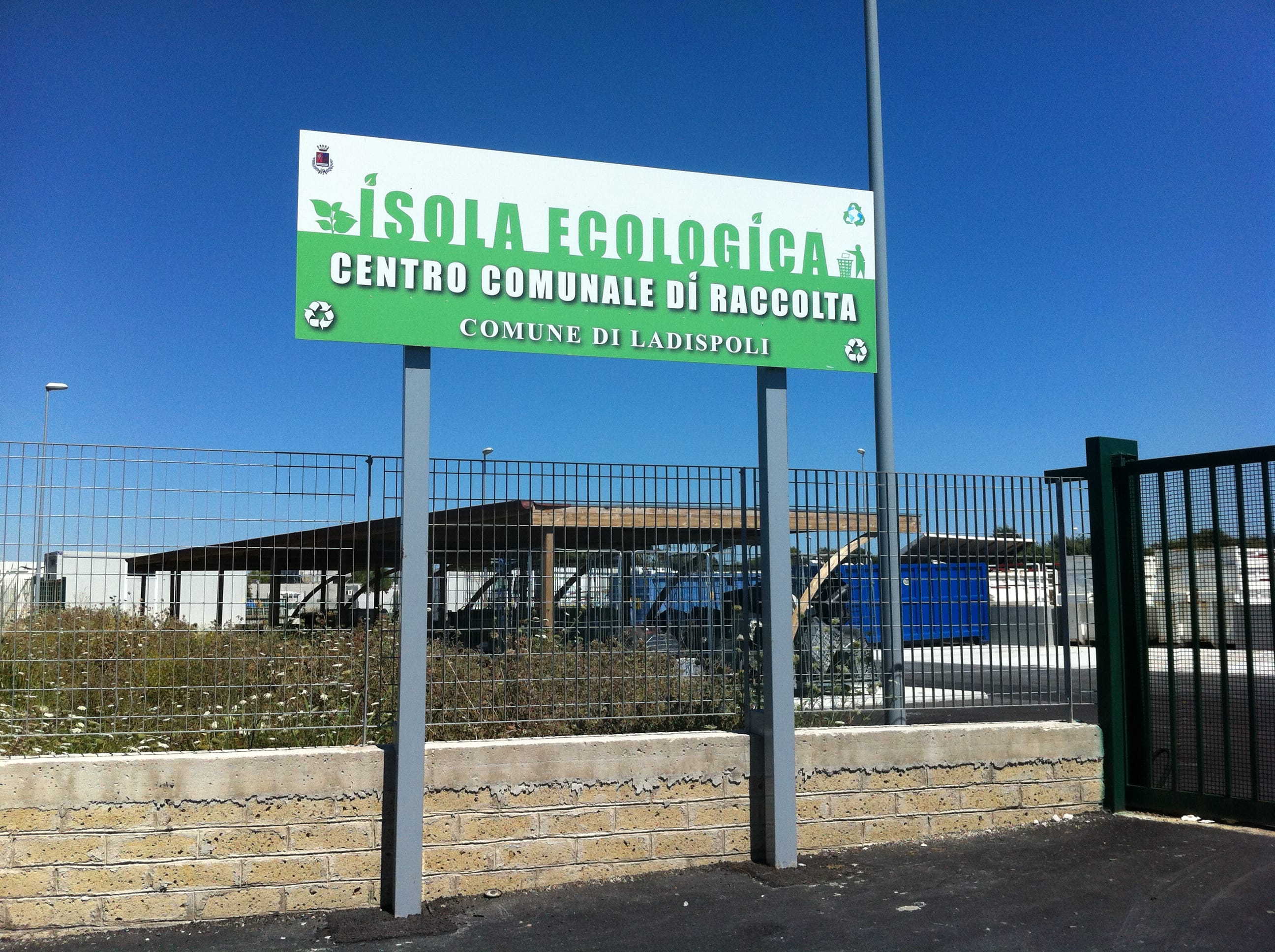 Differenziata Ladispoli, un cittadino tuona contro il servizio dell’isola ecologica e della Massimi