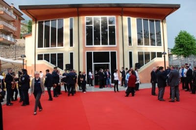 esterno-teatro-claudio