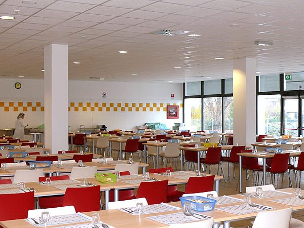Cerveteri: 1700 scolari di pranzeranno in refettori scolastici belli, confortevoli e colorati