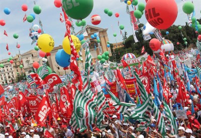 sindacati_manifestazioneR439_thumb400x275 sindacati_manifestazioneR439_thumb400x275