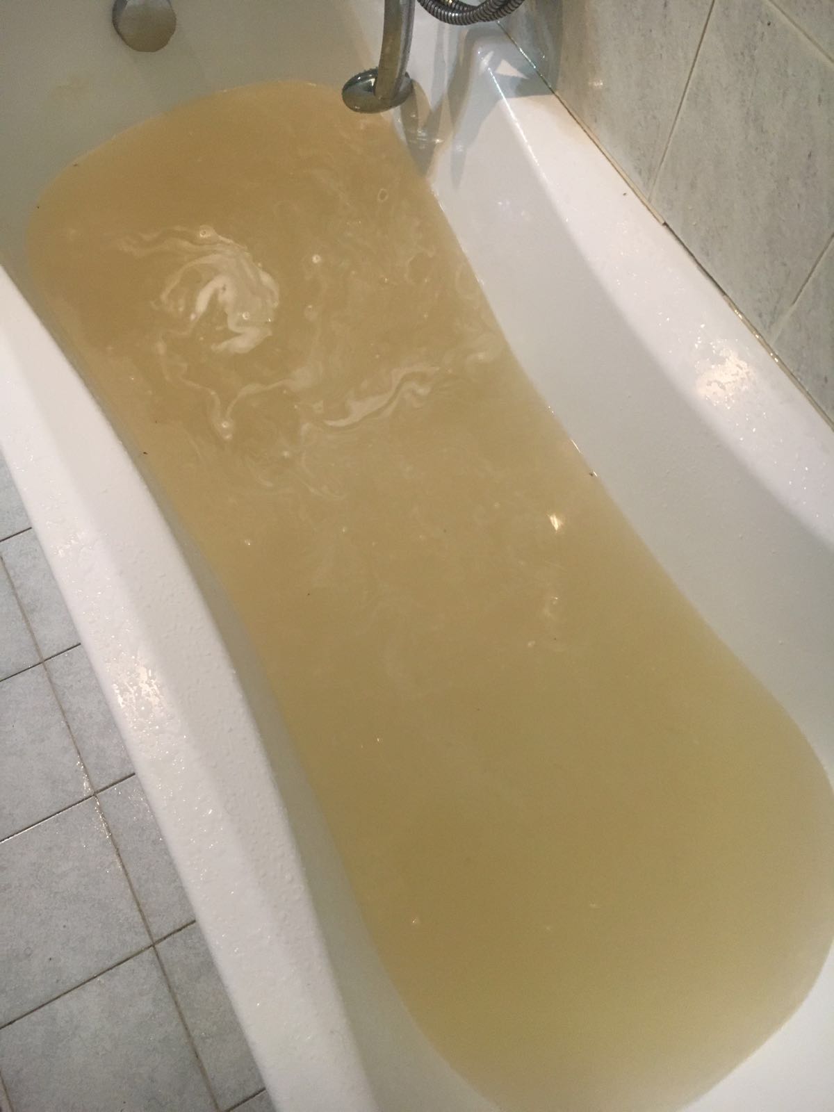 Acqua torbida Acqua torbida