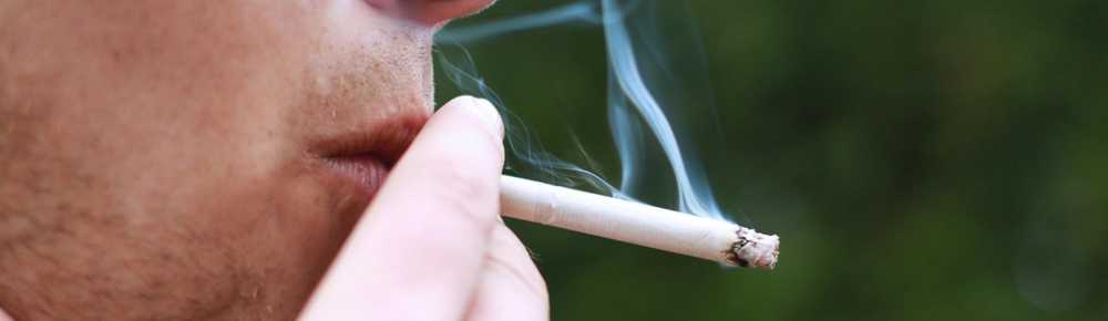 E’ guerra ai fumatori: non si potrà fumare all’aperto vicino a strutture sanitarie