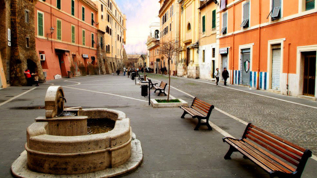 cropped-piazza-saffi.jpg