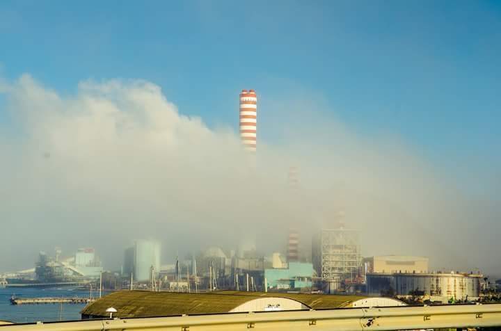 fumo centrale enel torre valdaliga nord