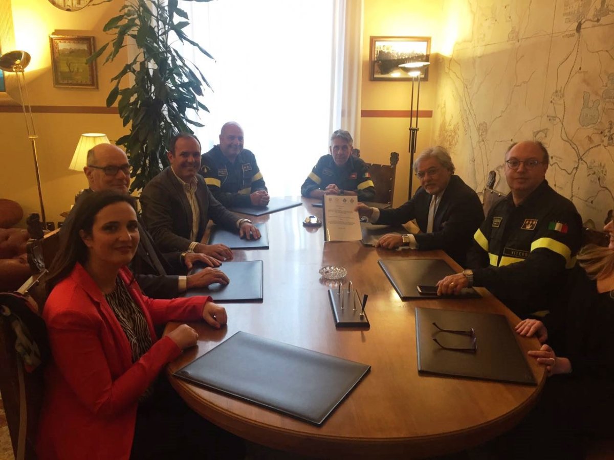 La firma della convenzione (1)