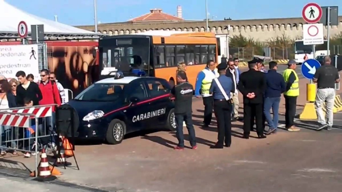 carabinieri largo pace civitavecchia