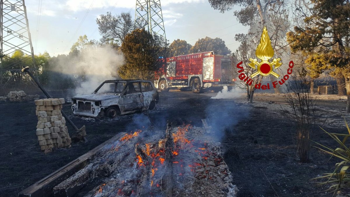 civitavecchia-incendio-santa lucia