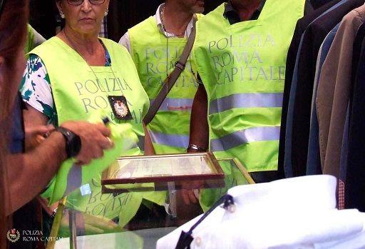 Roma/Roma, blitz vigili a via Ripetta: non in regola l’80% dei negozi
