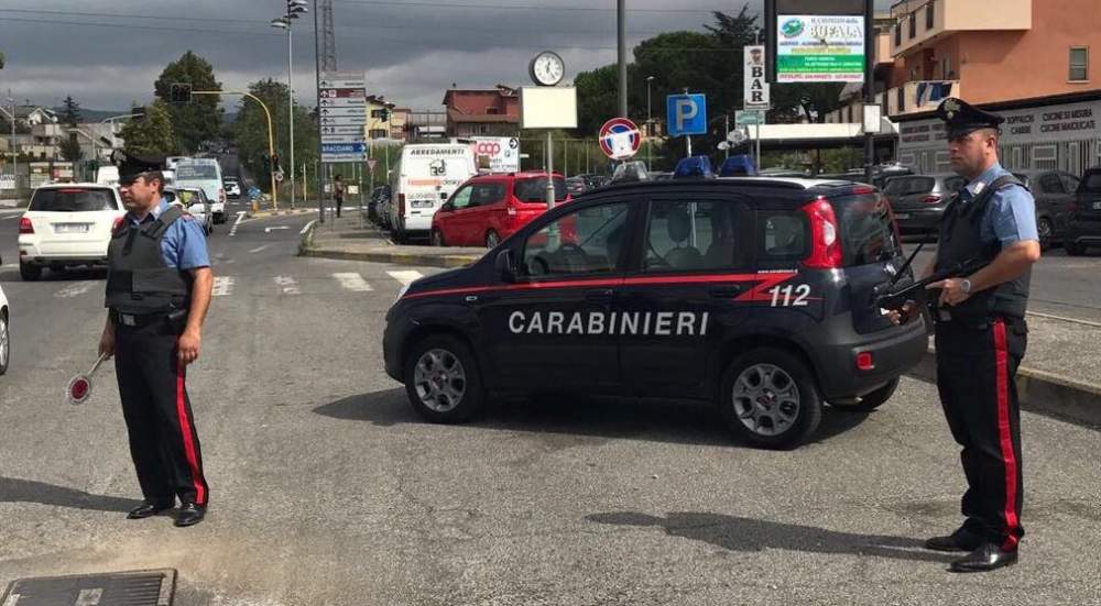 Zio e nipote, parenti e pusher: arrestati a Cerenova dai Carabinieri