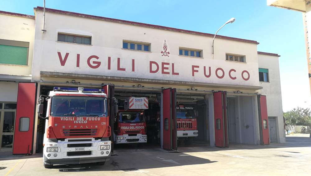 partenza-pompieri-vvf-caserma-bonifazi vigili fuoco