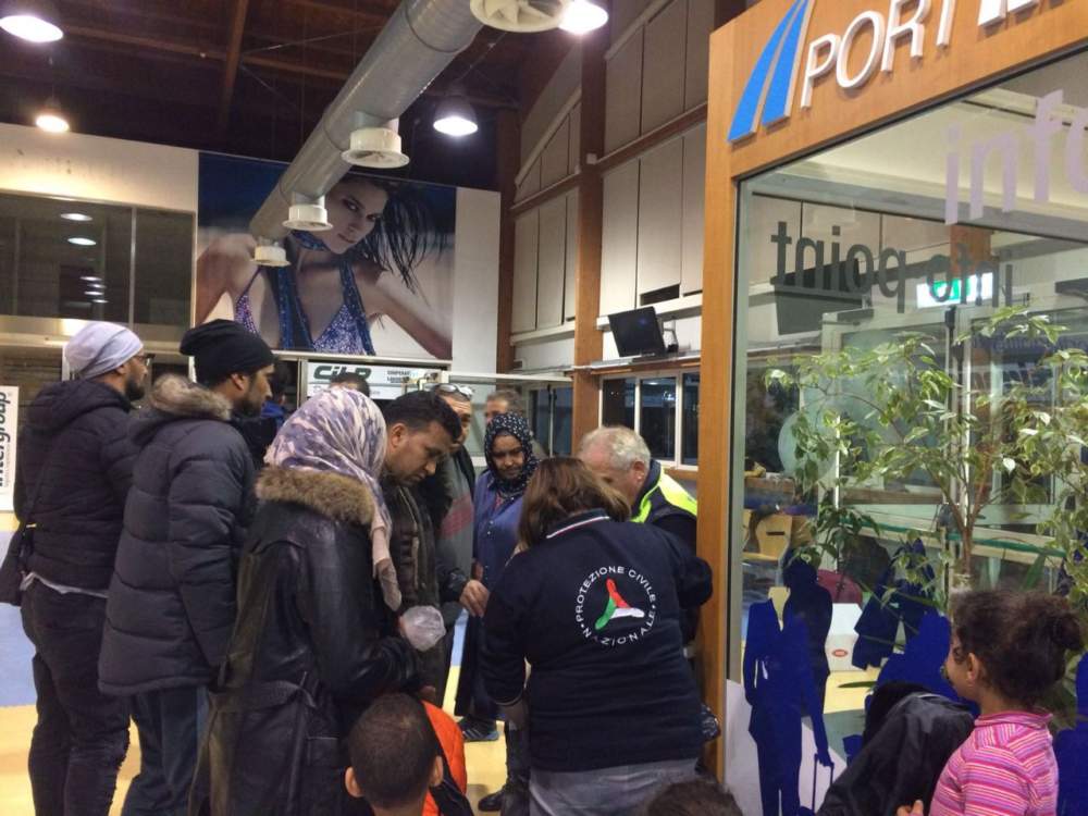 Protezione civile porto Tunisi