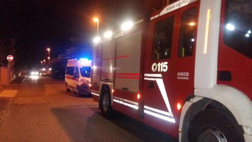 vigili del fuoco 118 ambulanza