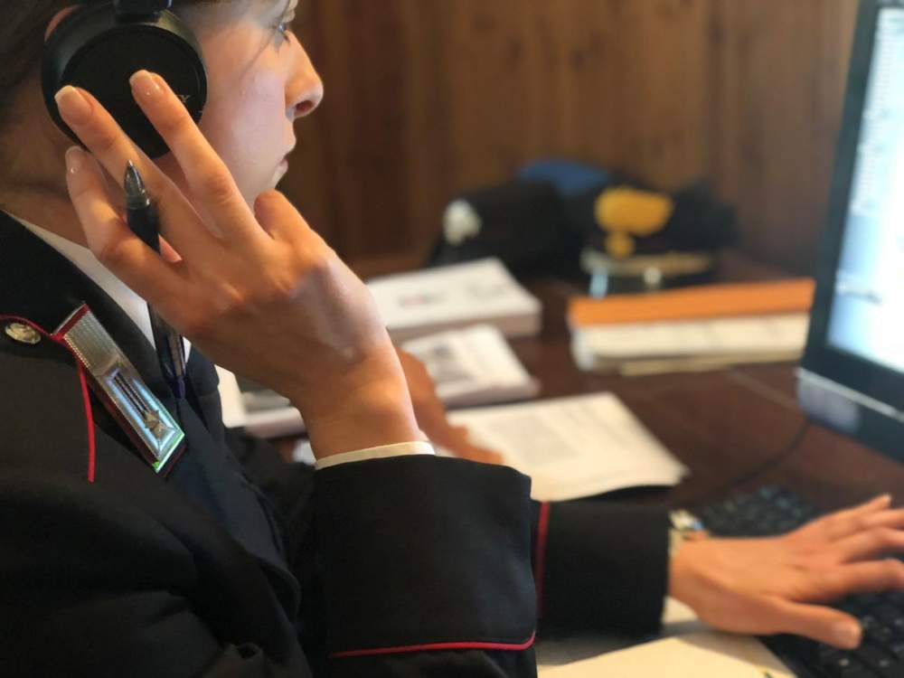 carabiniera ascolto donne