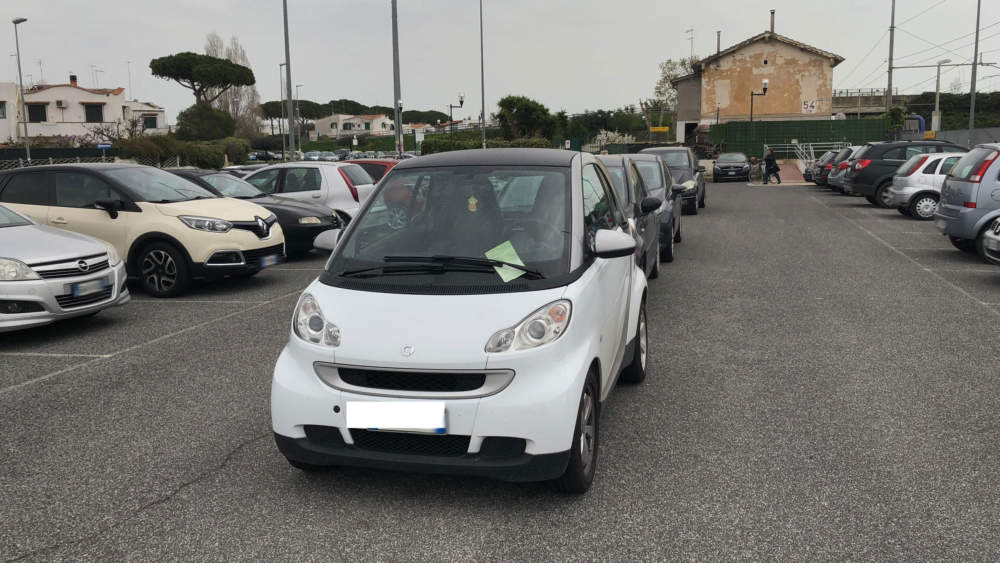 Auto multate alla stazione di Marina di Cerveteri Auto multate alla stazione di Marina di Cerveteri