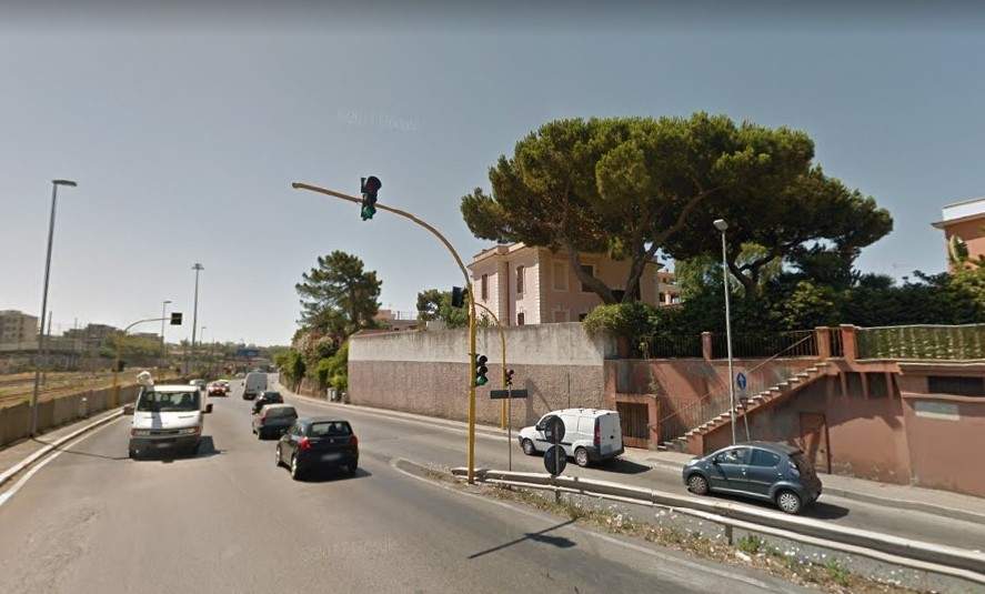 semaforo castronovo quattro porte