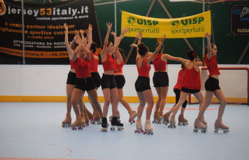 Pattinaggio artistico, grande successo per il saggio di fine anno della Cv Skating