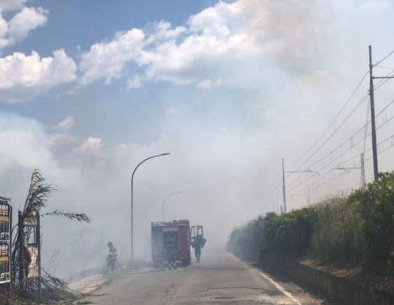 Incendio Aurelia vecchia Santa Marinella