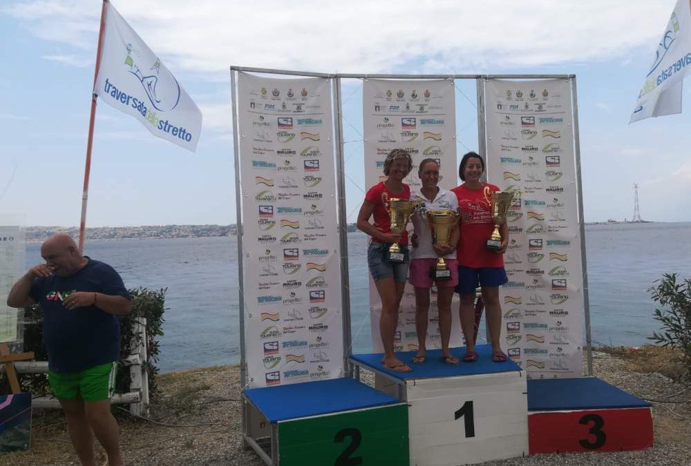 Michela D’Amico vince la traversata dello stretto di Messina