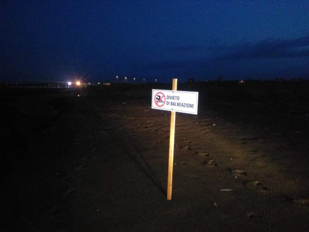 cartelli campo di mare mareggiate