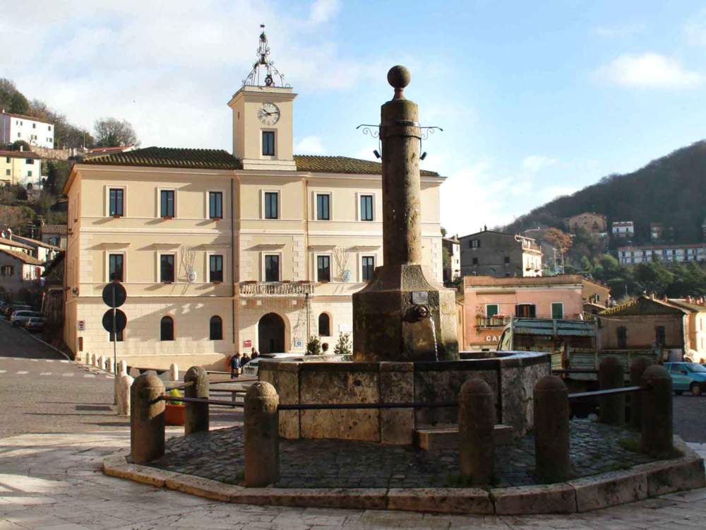 allumiere-piazza fontana