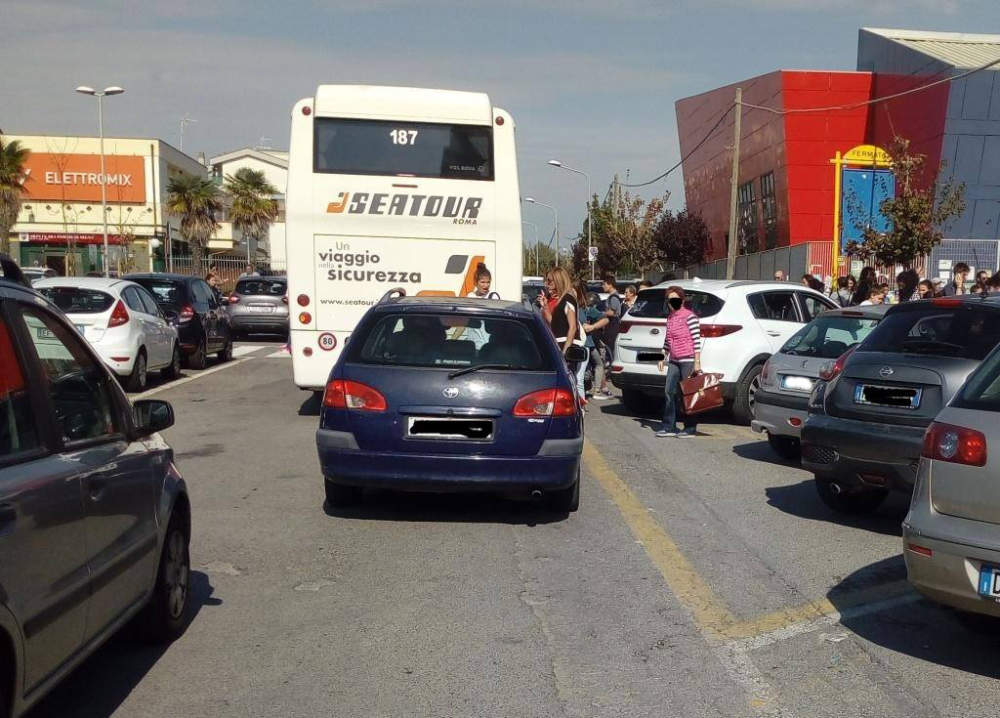 bus melone