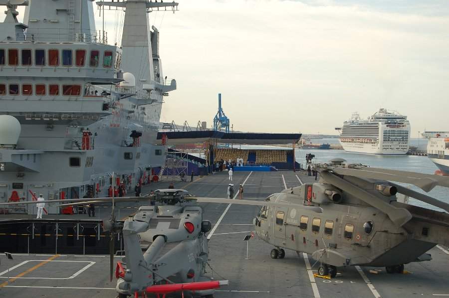 portaerei cavour civitavecchia 1 portaerei cavour civitavecchia 1