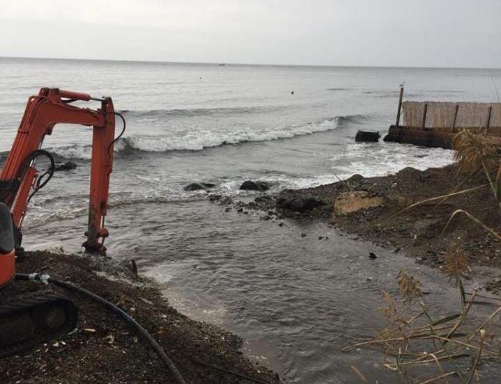 pulizia fosso fossi santa marinella