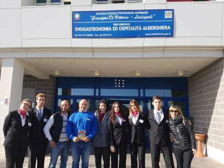 Cordeschi Albanese e studenti Cordeschi Albanese e studenti