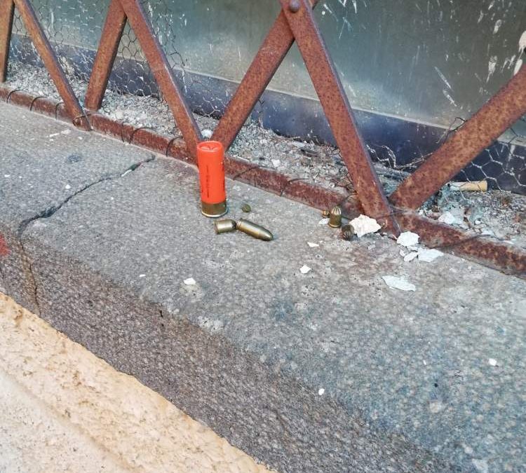 Segnalata cartuccia e proiettili nei pressi di una scuola a Bracciano