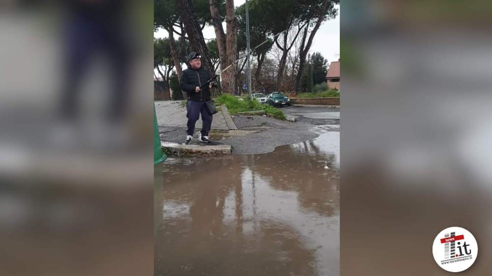 Pesca sportiva sulle pozzanghere di Roma