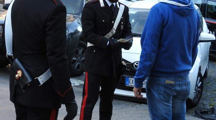 PIAZZA DANTE – I controlli dei Carabinieri nel quartiere Esquilino (1)