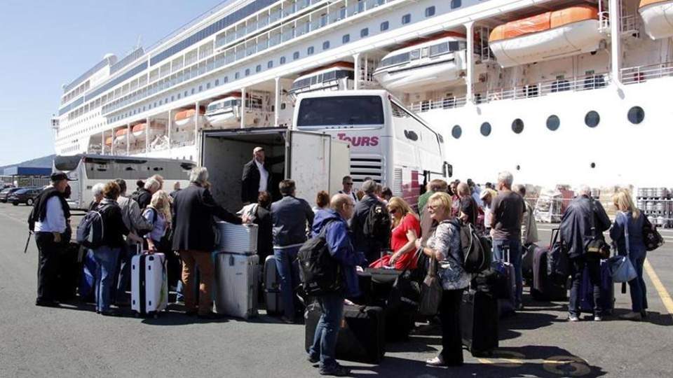 cropped-croceristi-civitavecchia.jpg croceristi civitavecchia