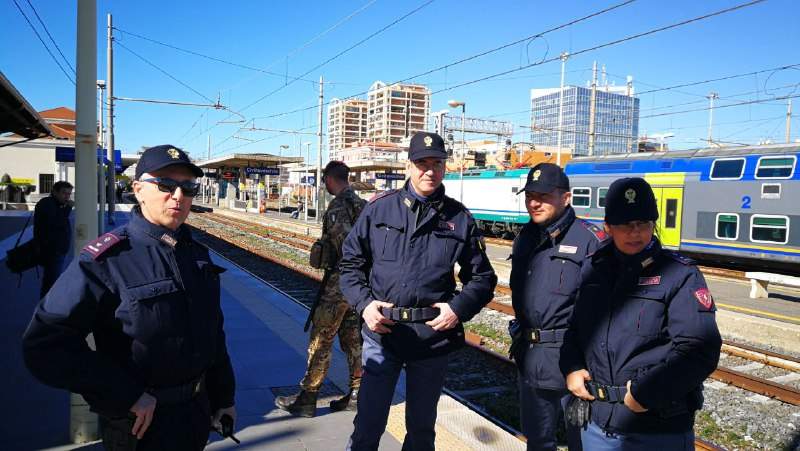 polfer polizia ferroviaria stazione civitavecchia 3