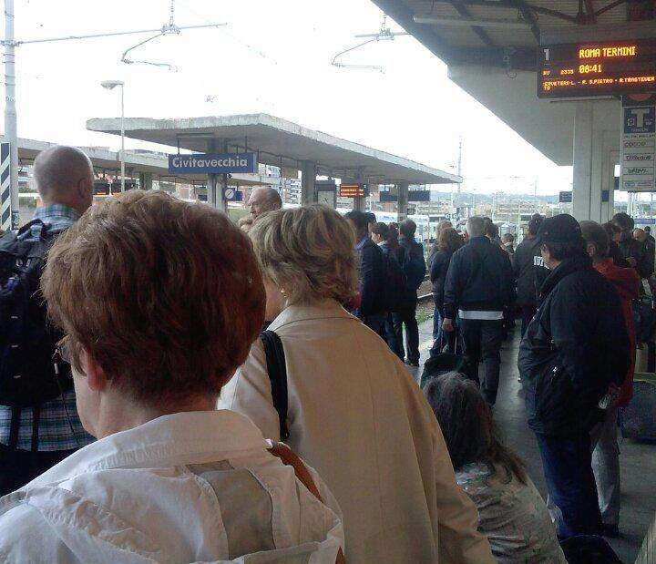 tursti croceristi stazione civitavecchia