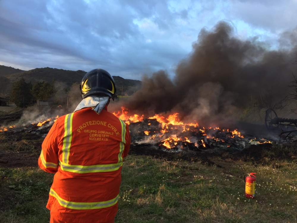 Incendio Protezione Civile Cerveteri