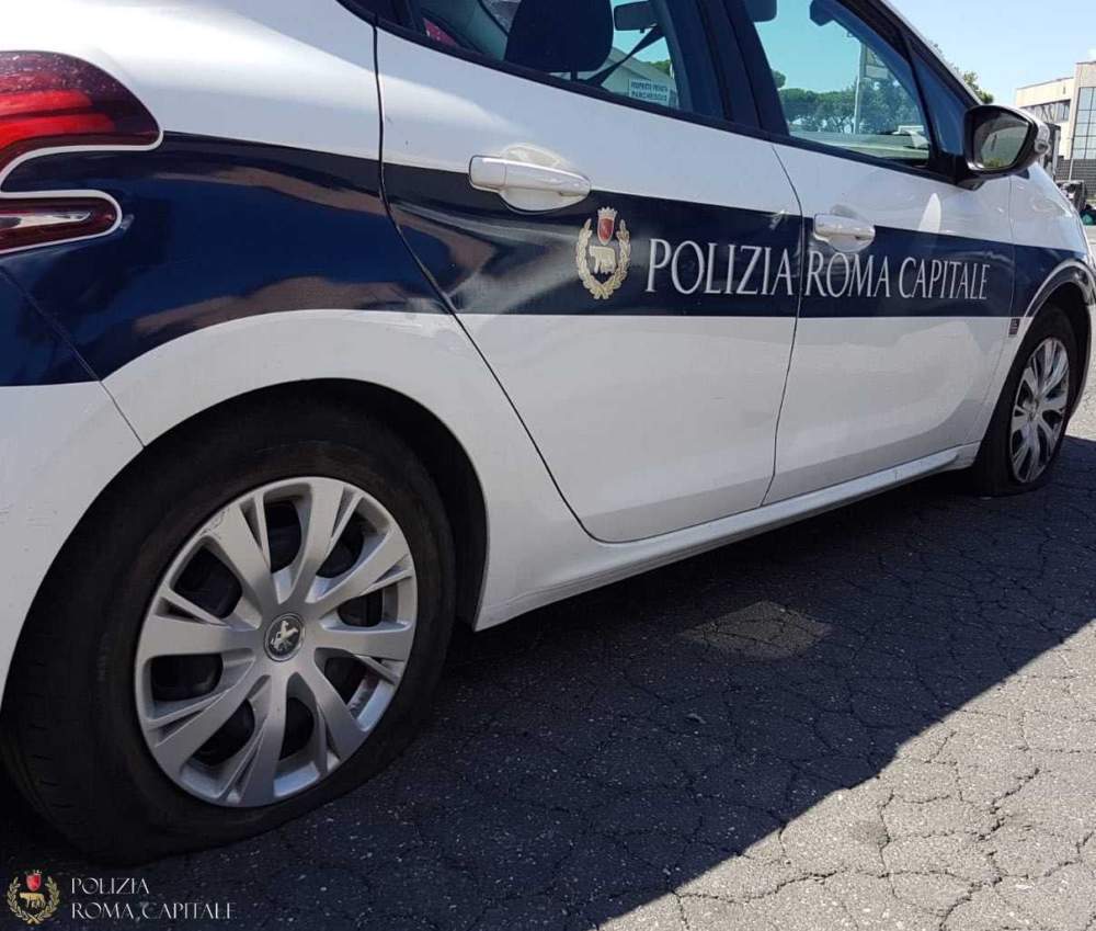 polizia roma capitale bucata