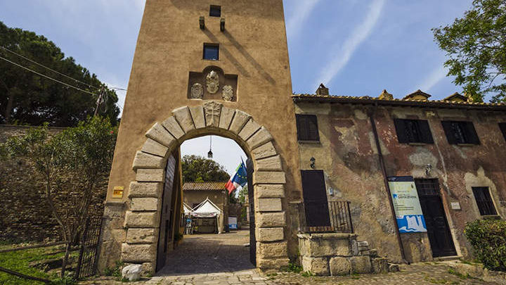 cropped-Arco-castello-Santa-severa.jpg