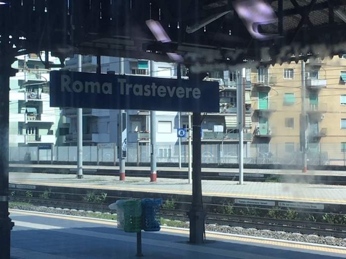 roma trastevere stazione fs