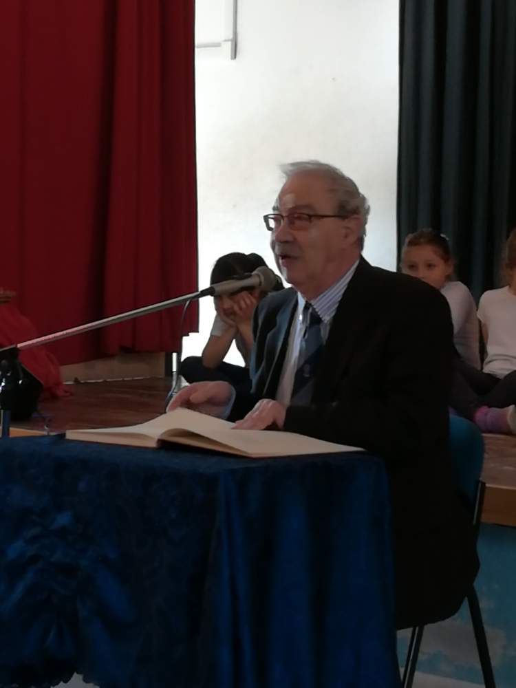 02BA443A-2FDA-4B15-AA4B-93A8EA8FB03A