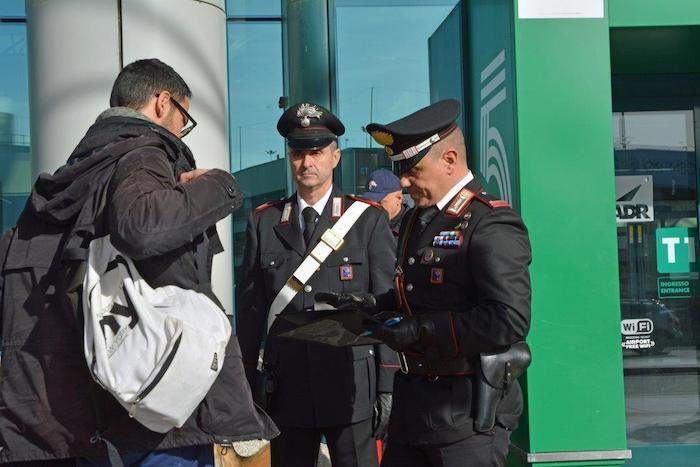 FIUMICINO AEROPORTO – Controlli dei Carabinieri all’Aeroporto Leonardo Da Vinci (1)